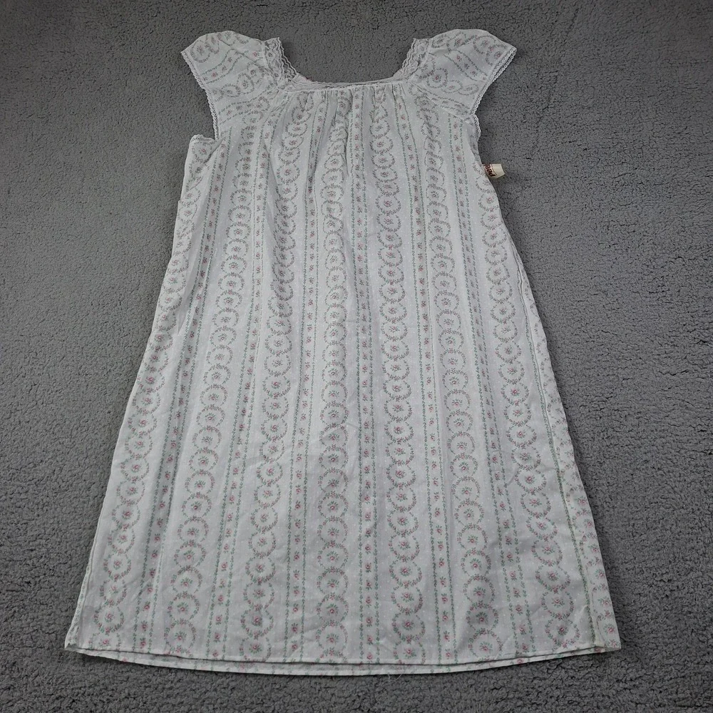 NEW VTG Daméa Rose Floral Classic Sissy Nightgown Size L Lace Trim Embroidery